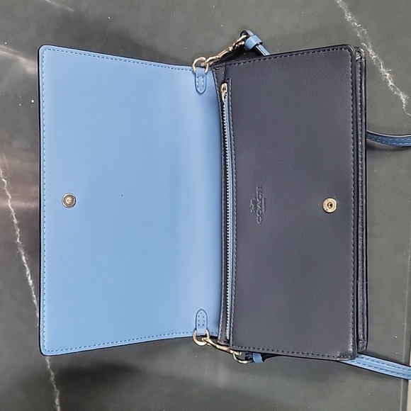 Coach blue backpack and matching wallet - Picture 5 of 6
